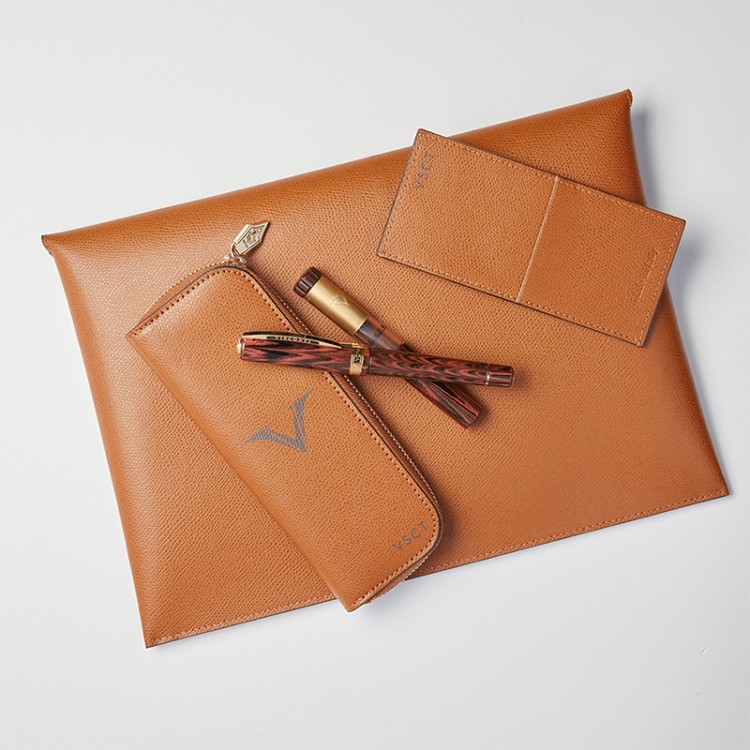 Кожаная папка-конверт А4 VSCT цвет коньячный