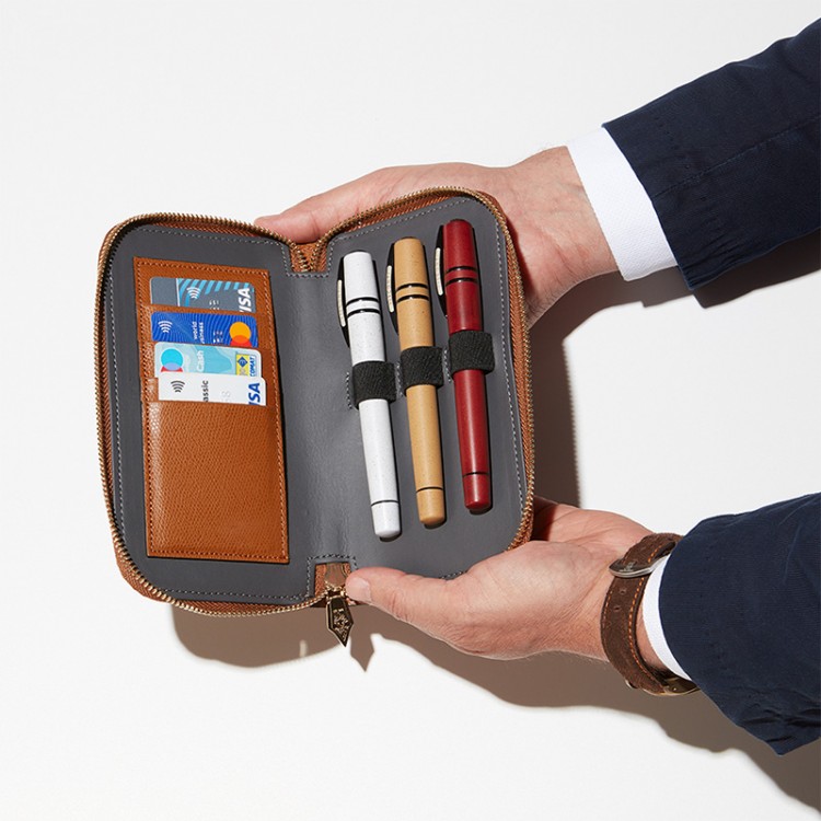 Кожаный чехол для трех ручек VSCT на молнии с держателем для карт цвет коньячный